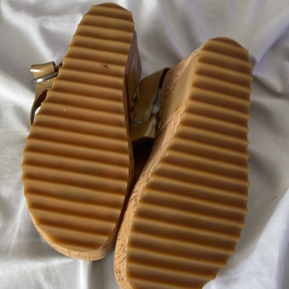 Woman’s Paton wedges - Picture 4 of 6